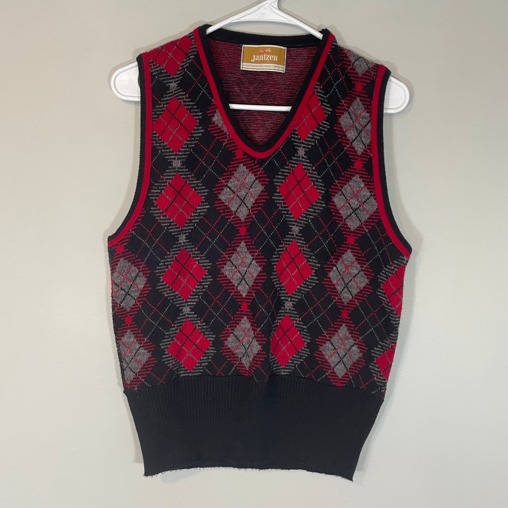 VTG Jantzen Argyle Sweater Vest Red Black V-Neck USA Mens S/M Dark Academia